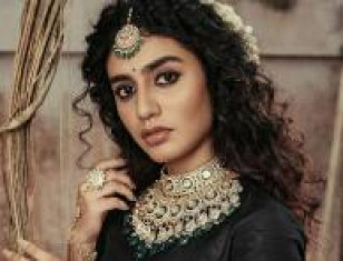 Check Movie Actress Priya Prakash Varrier Looks Like A Modern Mahanati In Her Latest Photoshoot Pictures