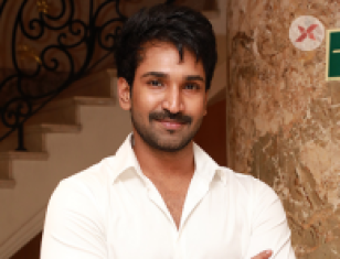Aadhi Pinisetty U Turn Movie Press meet