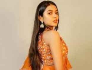 Actress Shivani Rajashekar Looking Soo Pretty .. Click Here To Check Them Out